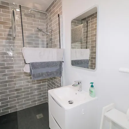 Ballyness Bay * פלקרה